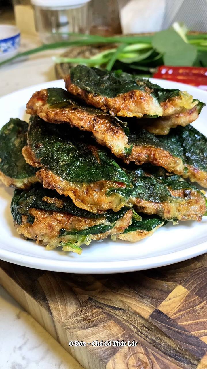 Chả cá thác lác kẹp lá lốt chiên